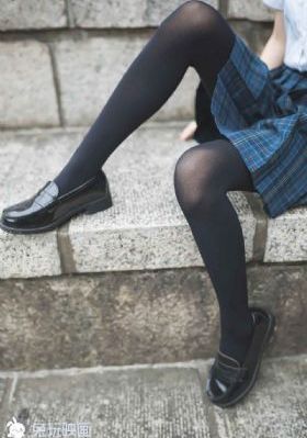 饥渴的少妇和男按摩师_蓝光在线手机播放