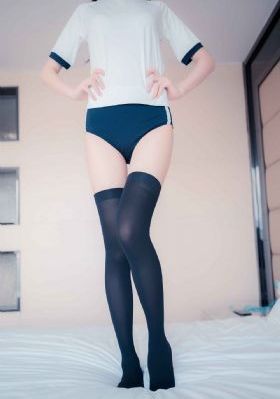 初夏的甜蜜约定_无删减完整版在线观看