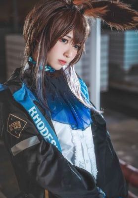 年轻的嫂子6在线观看_视频全集
